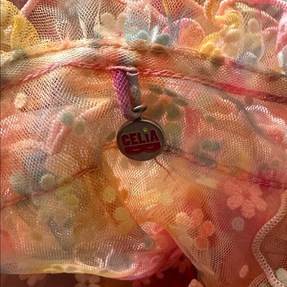 Celia B - Picture 6 of 6